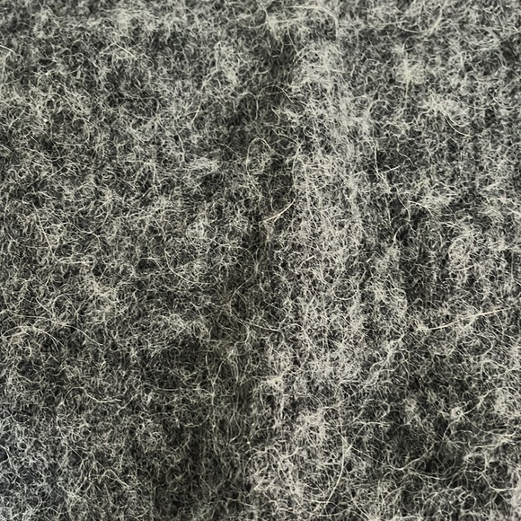 Baby Alpaca-Wool Crew by Quince in Charcoal - Picture 10 of 10